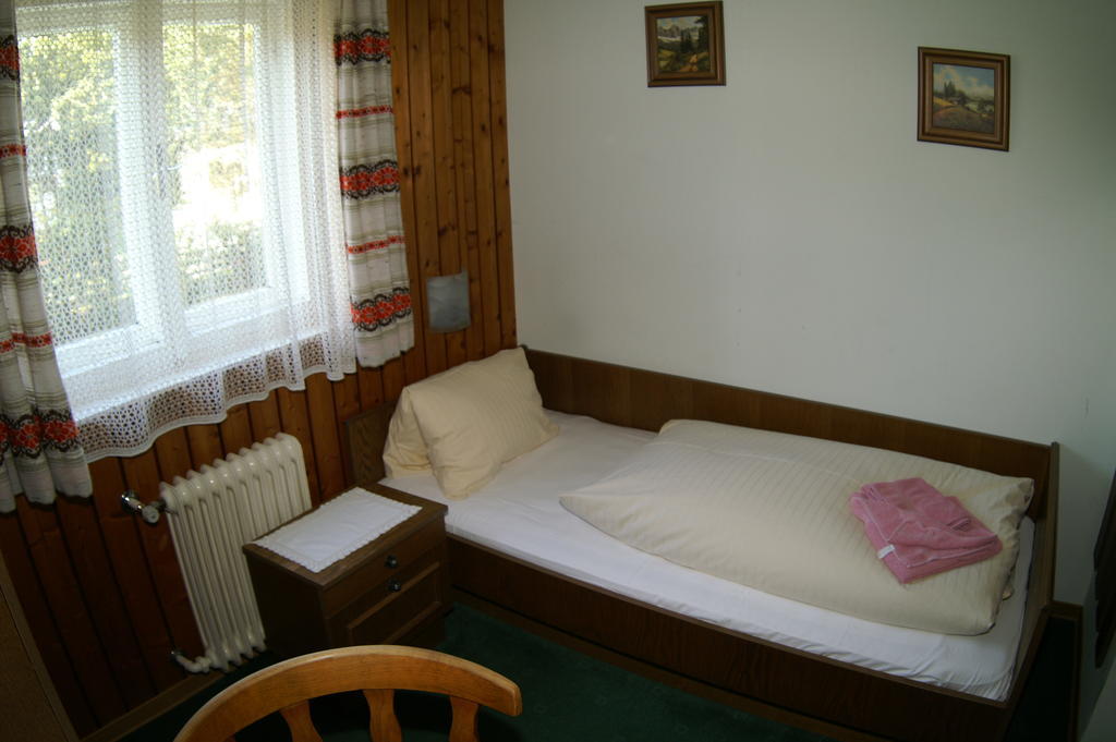 Pension Heidi Hotel Kaprun Room photo